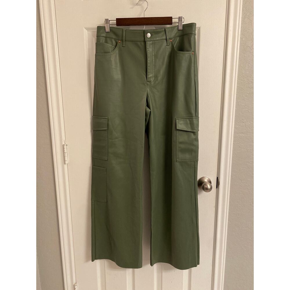 Edgy Express  Vegan / Faux Leather Pants Green Cargo High Rise Wide Leg Pant 12R - Picture 2 of 9